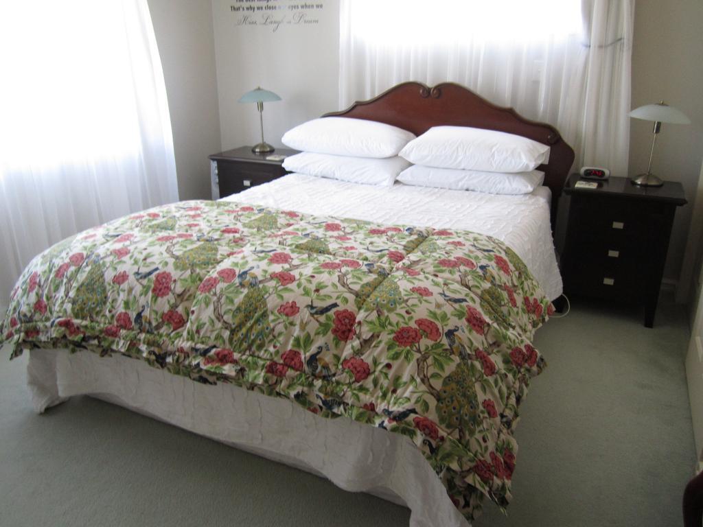 Be My Guest Bed & Breakfast New Plymouth Habitación foto
